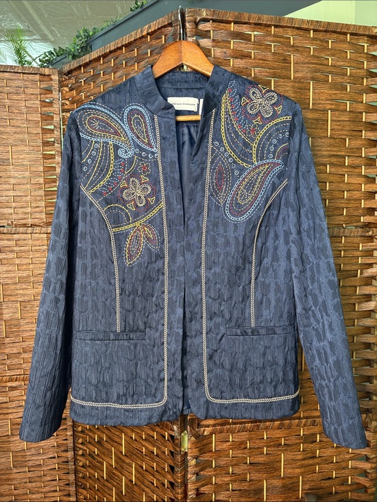 Alfred Dunner Jackets & Blazers - Stunning Embroidered Navy Blazer with Paisley Detail